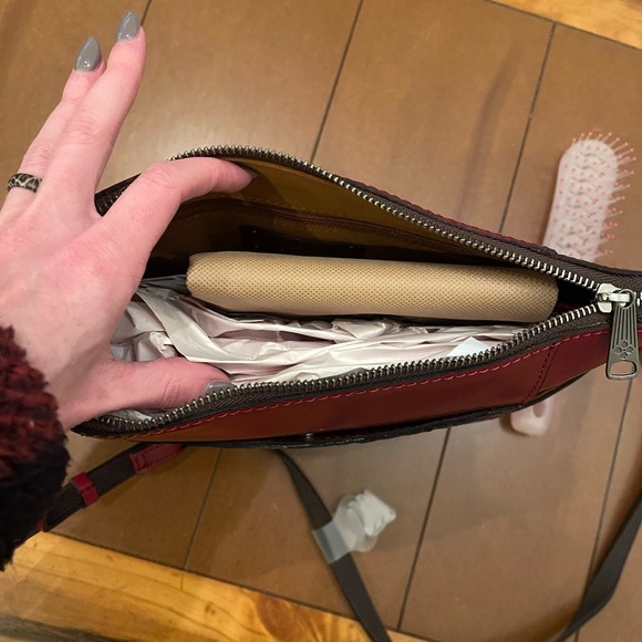 Gorgeous NWT Patricia Nash Red leather bag - Picture 4 of 4